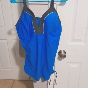 Women's bathing suit
